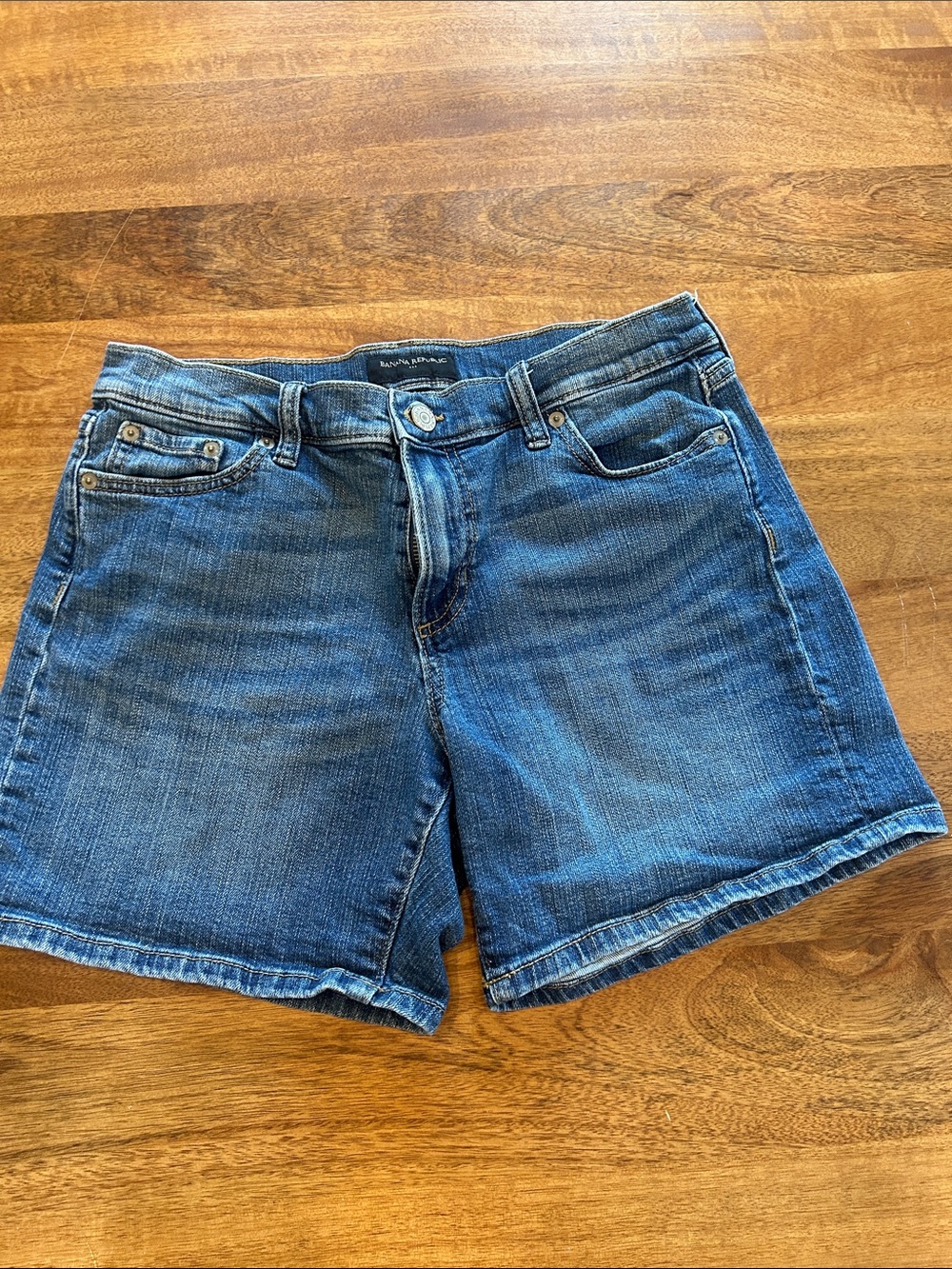 Banana Republic mid-rise classic denim shorts